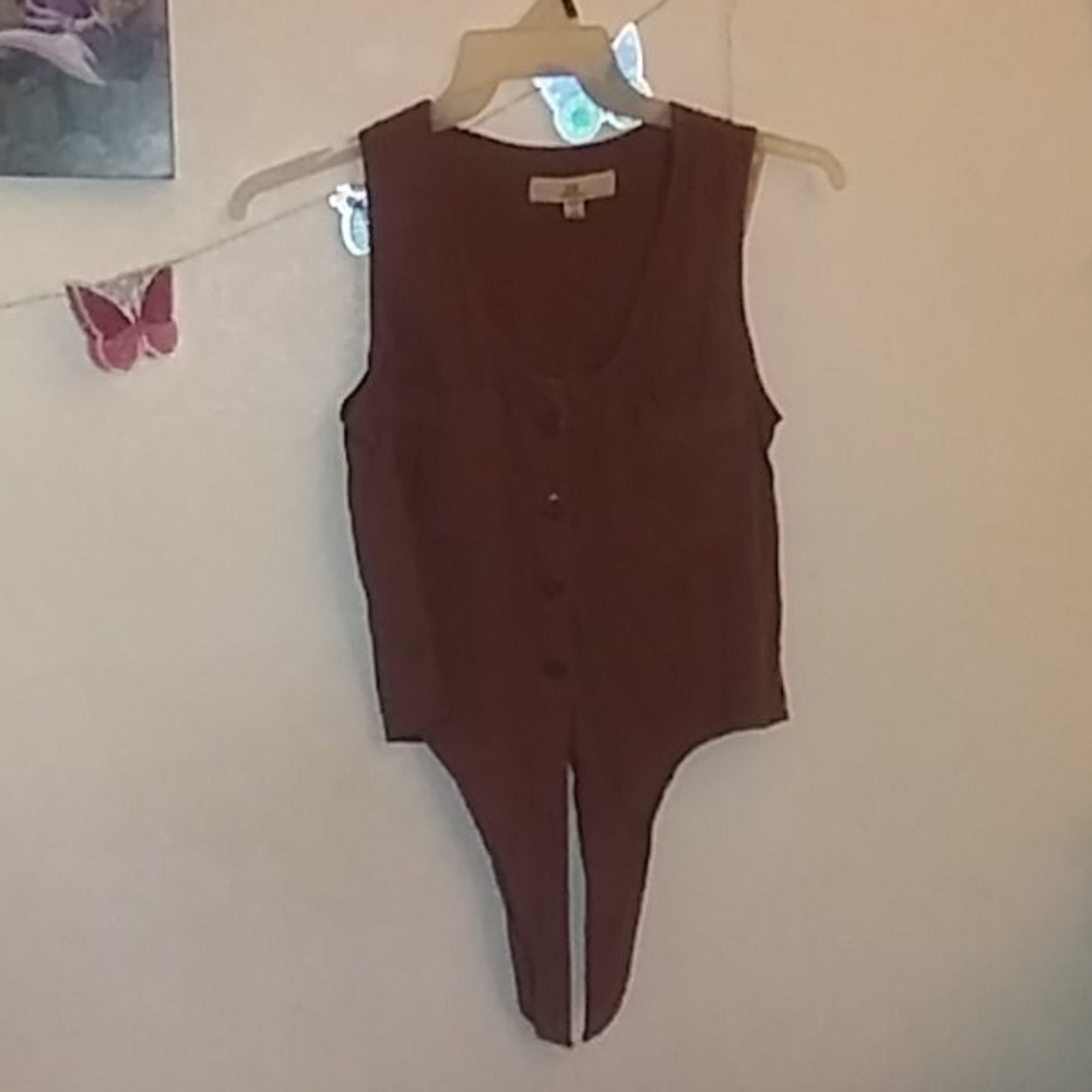 NWOT Button down tank